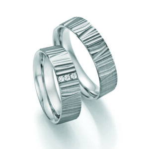 Titan Ringe mit 3 Brillanten